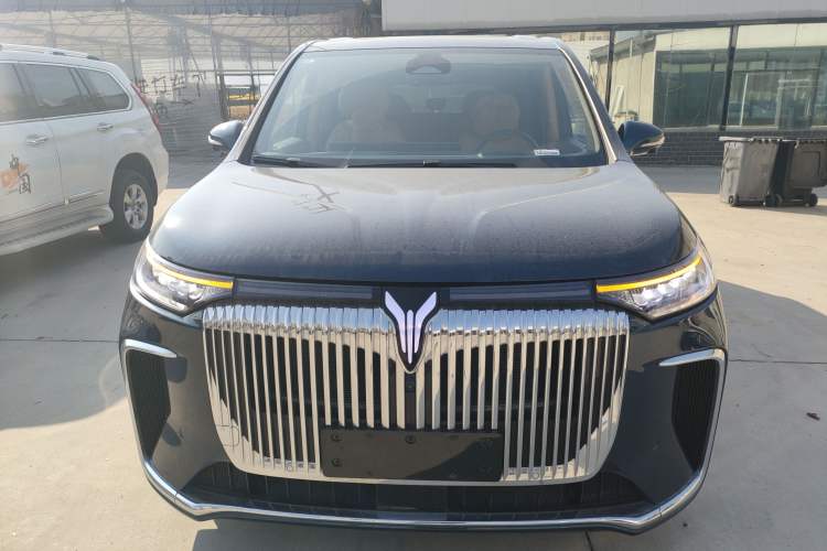 Used VOYAH Dream 2025 PHEV Four-Wheel-Drive Flagship Kunpeng Edition
