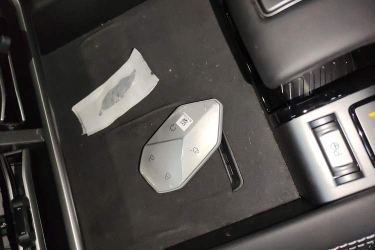 Used  Titanium 3 2025 501 km Range Rear-Wheel Drive Intelligent Driving Max Edition
