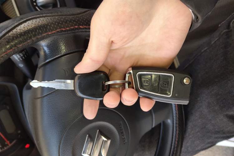 Used Suzuki Alto 2013 Revised Version 1.0L Manual Comfort Edition
