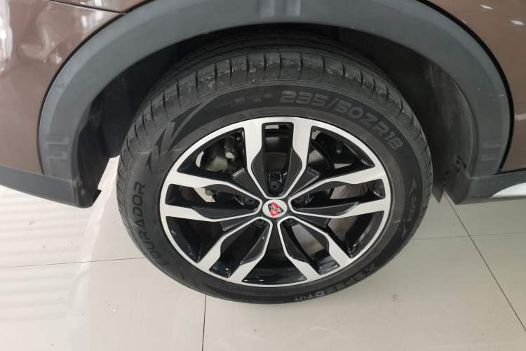 Used Roewe RX5 2016 20T Two-Wheel Drive Automatic Internet Smart Edition
