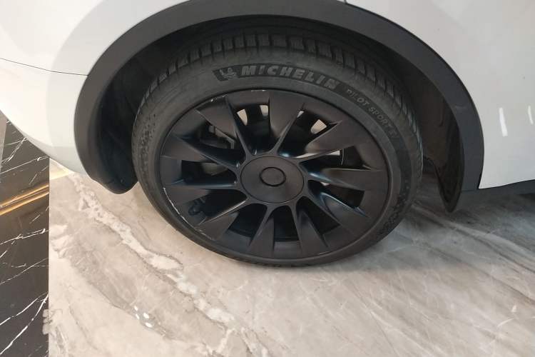 Used Tesla Model Y 2024 Rear-Wheel-Drive Version