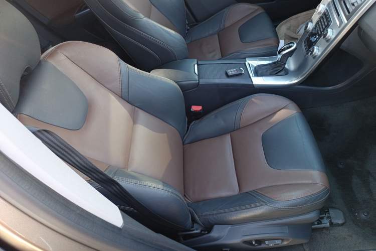 Used Volvo XC60 2017 T5 AWD Smart Range Edition
