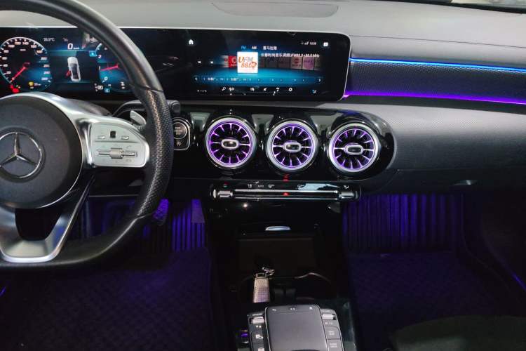 Used Mercedes-Benz A-Class 2020 Restyled A 200 L Sport Sedan Fashion Version
