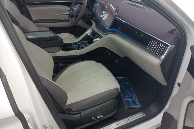 Used BYD Song PLUS New Energy 2025 DM-i Intelligent Driving 160KM Flagship Model
