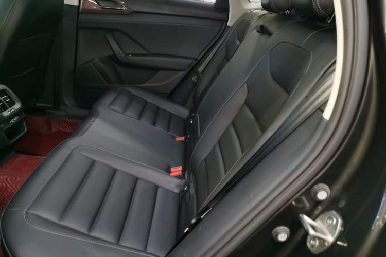 Used Volkswagen Tharu 2020 280TSI Two-Wheel Drive Luxury Plus Version China VI Standard
