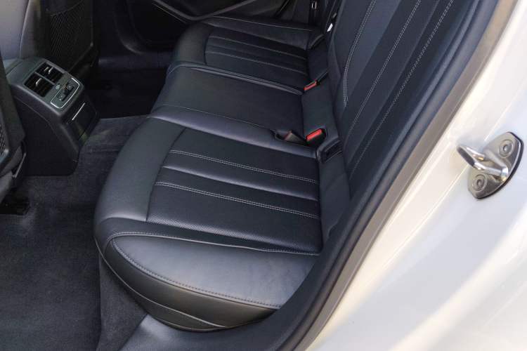 Used Audi A4L 2022 40 TFSI Luxury Dynamic Model
