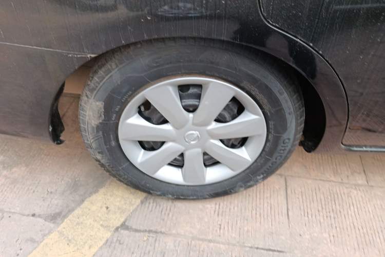 Used Nissan Sunny 2015 1.5XE Manual Comfort Edition
