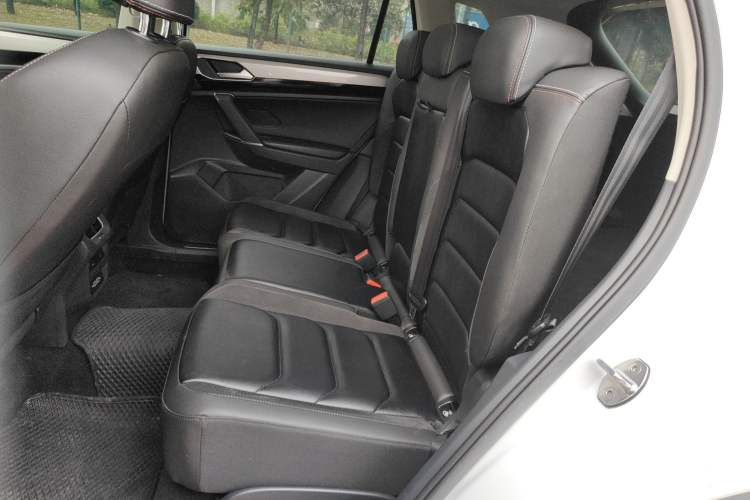 Used Volkswagen Tayron 2019 330TSI Two-Wheel Drive Luxury Model China VI Standard