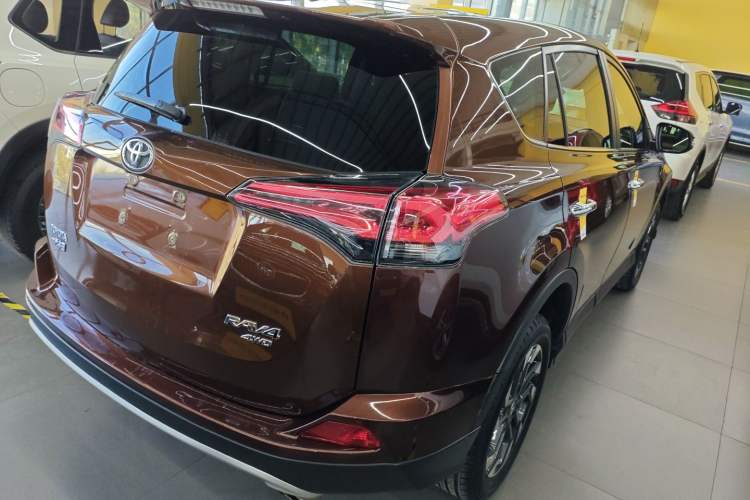 Used Toyota RAV4 2018 2.5L Automatic 4x4 Elite i Edition
