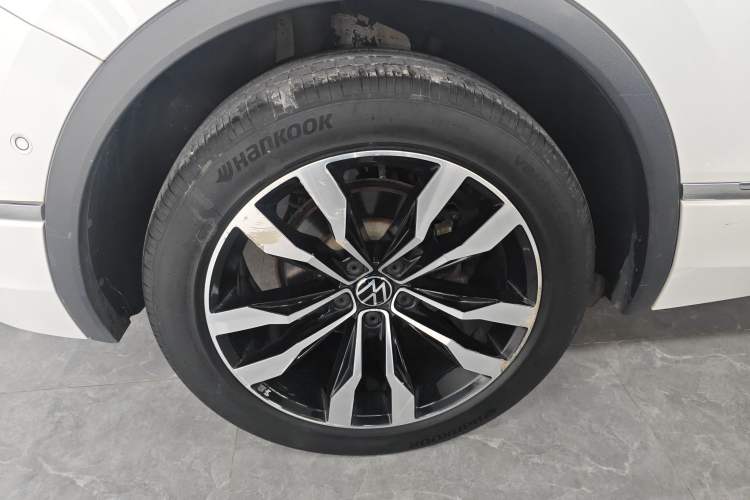 Used Volkswagen Tiguan L 2021 330TSI Automatic Two-Wheel Drive R-Line Enhanced Edition