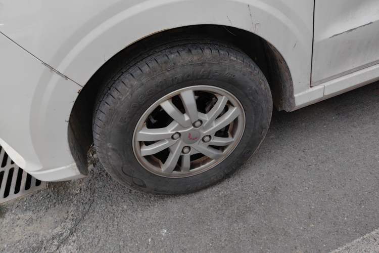 Used Wuling Hongguang 2019 1.5L S Standard Version China VI LAR
