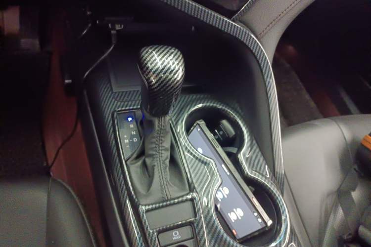 Used Toyota Camry 2019 Revised Version 2.0G Luxury Edition
