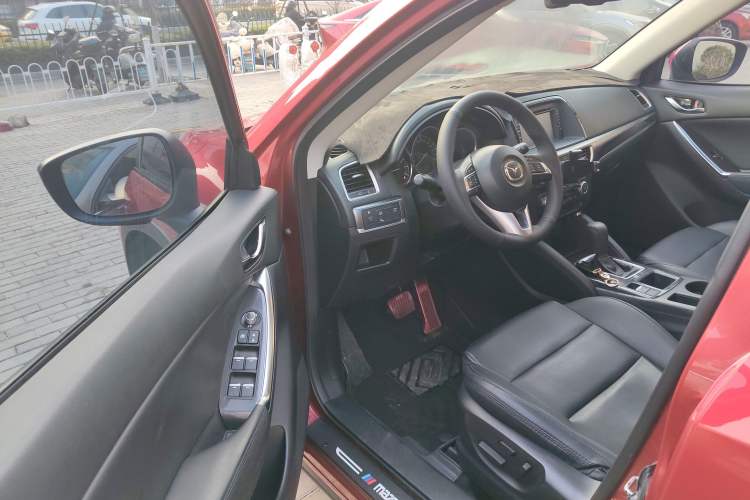 Used Mazda CX-5 2015 2.5L Automatic 4x4 Prestige Edition
