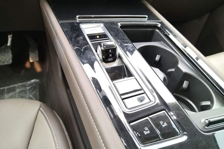 Used Volkswagen Viloran 2024 330TSI Luxury Edition