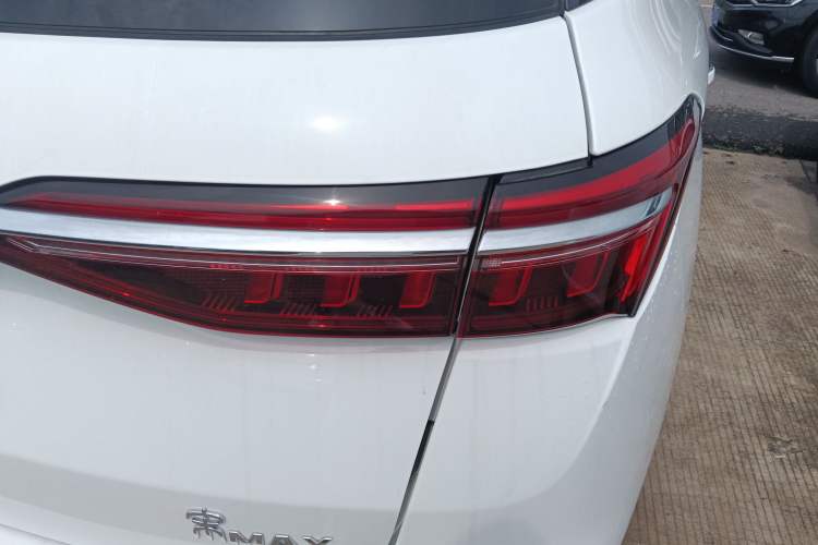 Used BYD Song MAX 2021 Upgraded Model 1.5T Automatic Luxury 6-Seater
