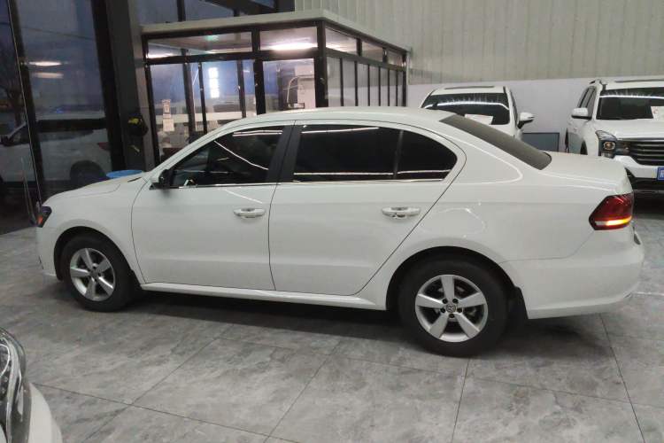 Used Volkswagen Lavida 2019 Lavida Start 1.5L Manual Fashion Edition China VI Standard