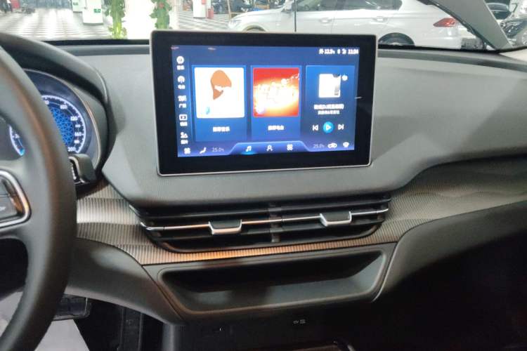 Used Hongqi E-QM5 2023 Revised Version Basic Travel Edition
