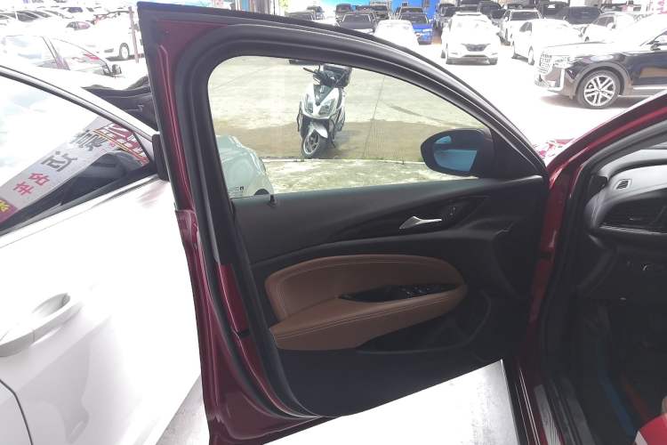 Used Buick Regal 2019 20T Luxury Model China VI Standard
