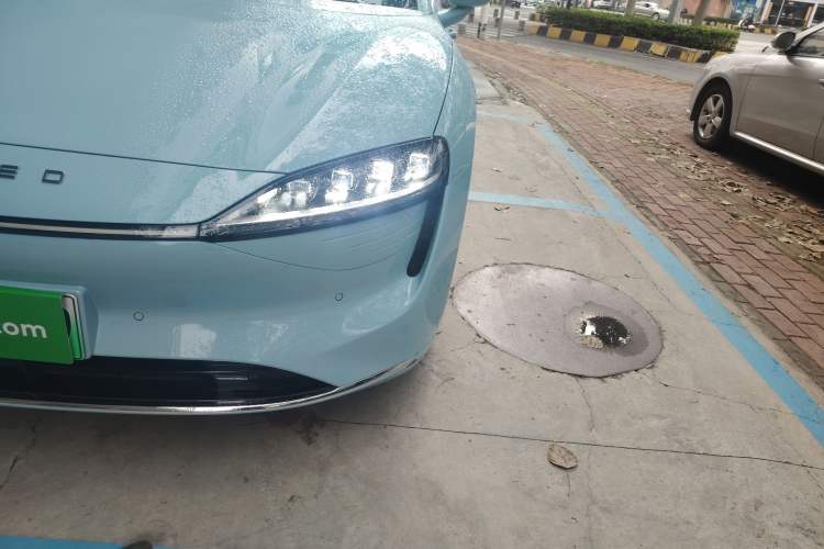 Used Hima Luxeed S7 2025 855 km Max