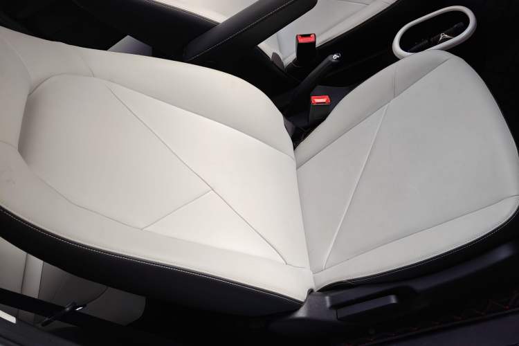 Used Cowin October 2023 301km Zhi Feng Edition
