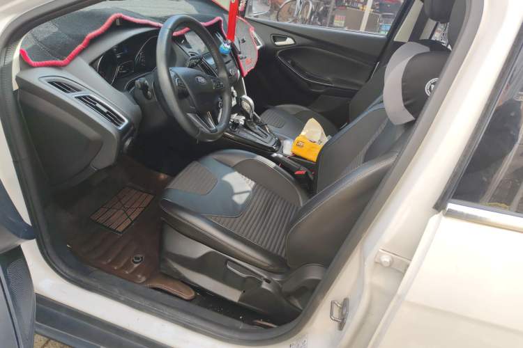 Used Ford Focus 2015 Hatchback EcoBoost 180 Automatic Elite Model
