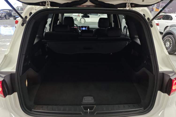 Used Mercedes-Benz GLB 2022 Second Facelift GLB 200 Dynamic Edition
