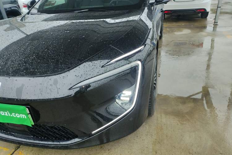 Used  12 2025 Ultra Extended-Range Edition
