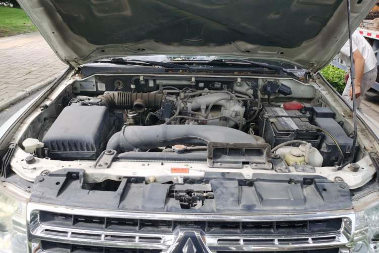 Used Mitsubishi Pajero 2011 3.0L Elite Edition
