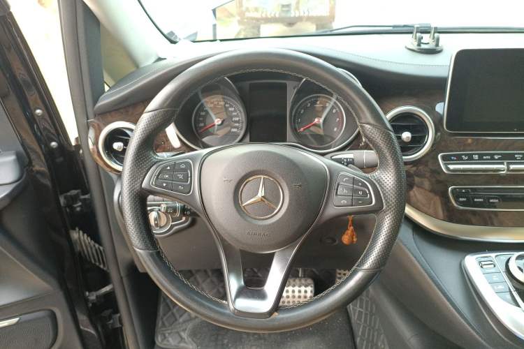 Used Mercedes-Benz V-Class 2018 V 260 Prestige Edition China VI