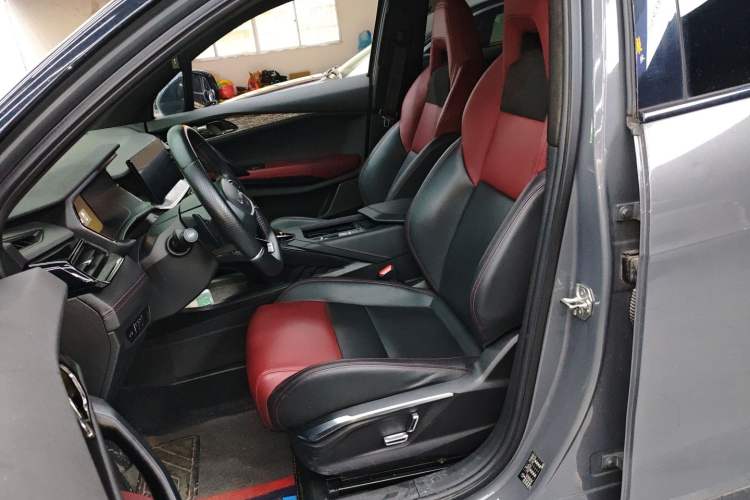 Used Lynk & Co 06 2020 1.5T JinPro model
