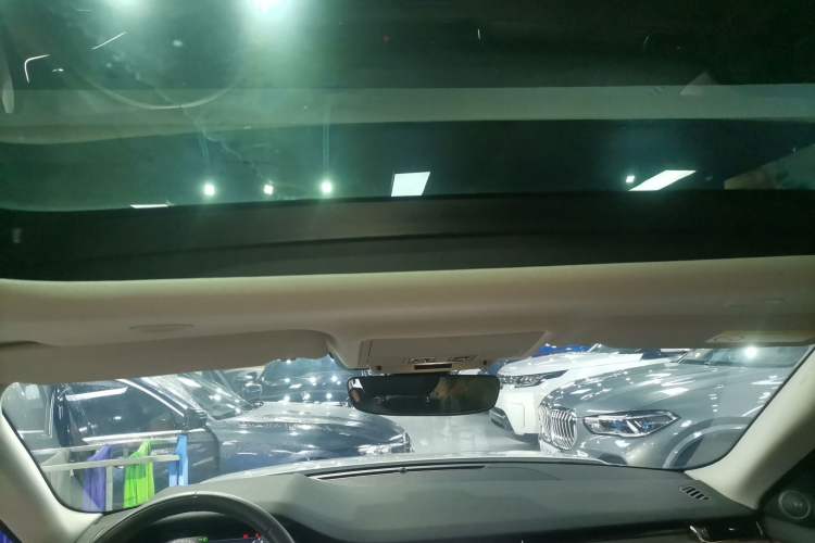 Used Land Rover Range Rover Evoque New Energy 2023 Aurora L P300e Plug-in Hybrid Electric Version