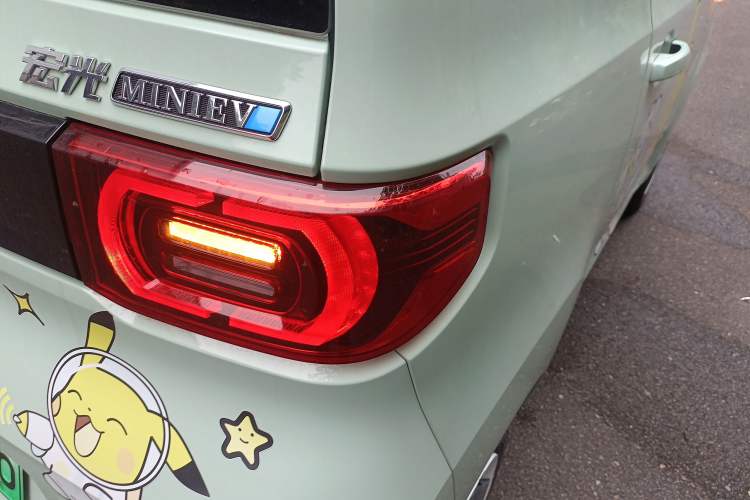 Used Wuling Hongguang MINIEV 2022 Macaron Fashion Model Lithium Iron Phosphate
