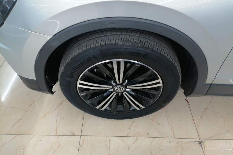 Used Volkswagen Tiguan L 2019 330TSI Automatic Two-Wheel Drive Panoramic Comfort Edition China V Standard