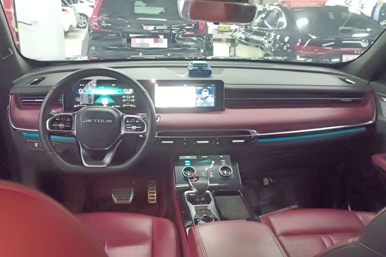 Used Jetour X70 PRO 2023 1.6T DCT Enjoy MAX 5-seater
