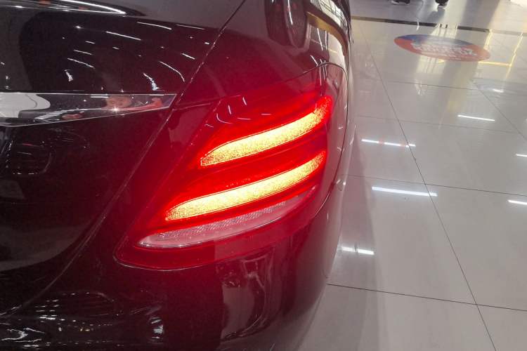 Used Mercedes-Benz E-Class 2020 Facelift E 260 L
