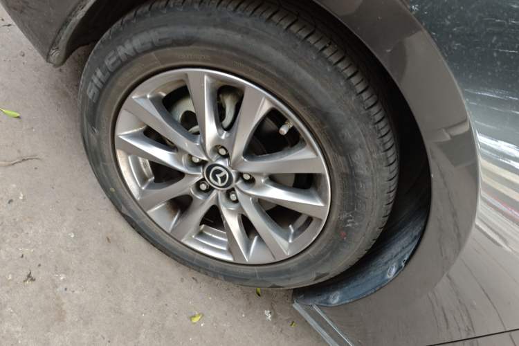 Used Mazda Mazda 3 Axela 2020 1.5L Automatic Luxury Version