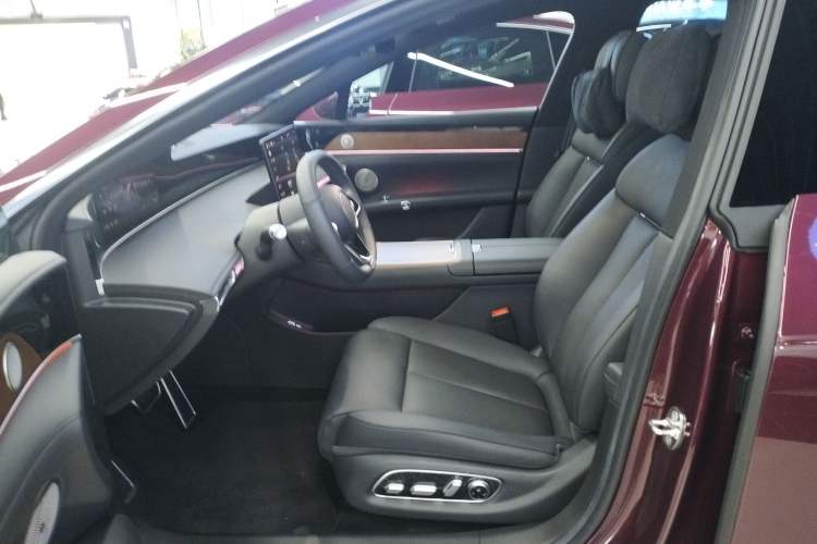 Used Hima Stelato S9 2024 All-Electric Max Rear-Drive Long-Range Version