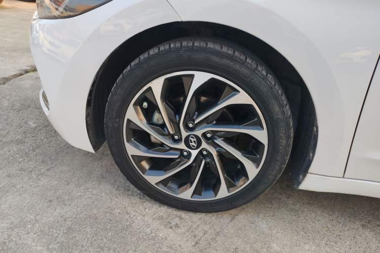 Used Hyundai Elantra 2019 1.5L CVT ZhiXuan – Elite Version
