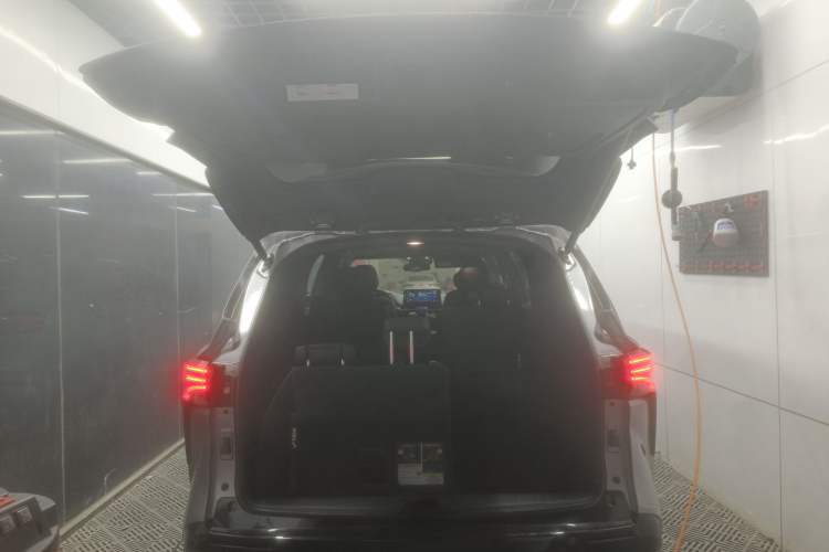 Used Toyota Sienna 2021 2.5L Hybrid Ultimate Edition
