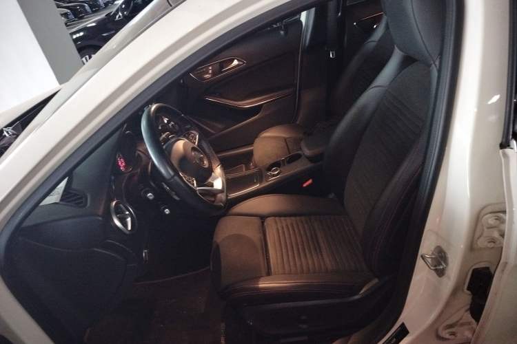 Used Mercedes-Benz A-Class (Import) 2016 A 200 Sport model