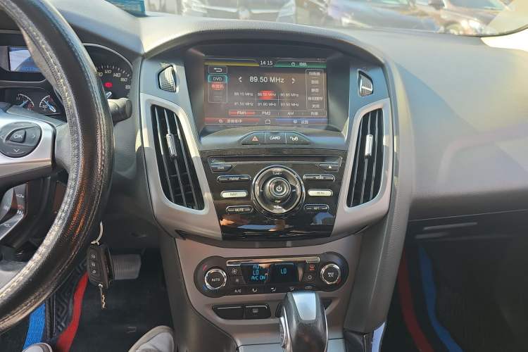 Used Ford Focus 2012 Sedan 1.6L Automatic Fashion Edition