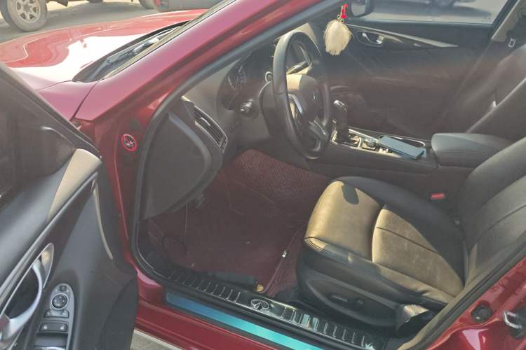 Used Infiniti Q50L 2018 2.0T Comfort Edition China V Standard
