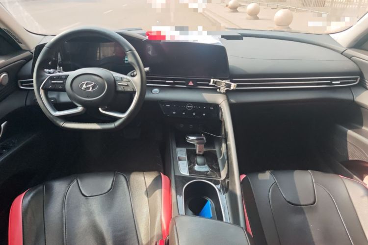 Used Hyundai Elantra 2022 1.5L CVT LUX Prestige Edition
