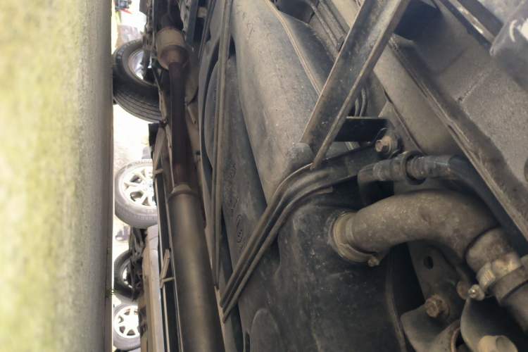 Used Changan CS75 2016 1.5T Manual FENGSHANG Model
