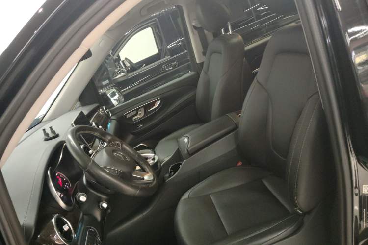 Used Mercedes-Benz V-Class 2018 V 260 Prestige Edition China VI