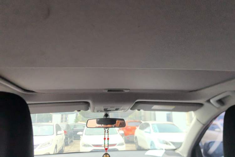 Used Toyota RAV4 2016 2.0L CVT Two-Wheel Drive Fashion Edition China V Standard
