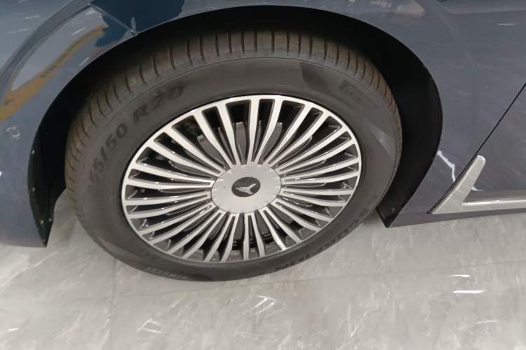 Used VOYAH Dream 2025 PHEV Four-Wheel-Drive Flagship Kunpeng Edition
