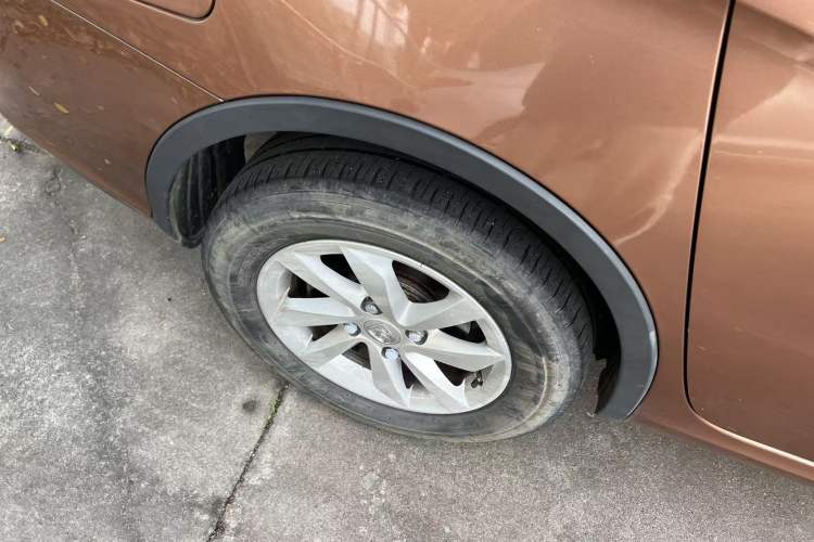 Used Baojun 310W 2017 1.5L Manual Fashion Model China V
