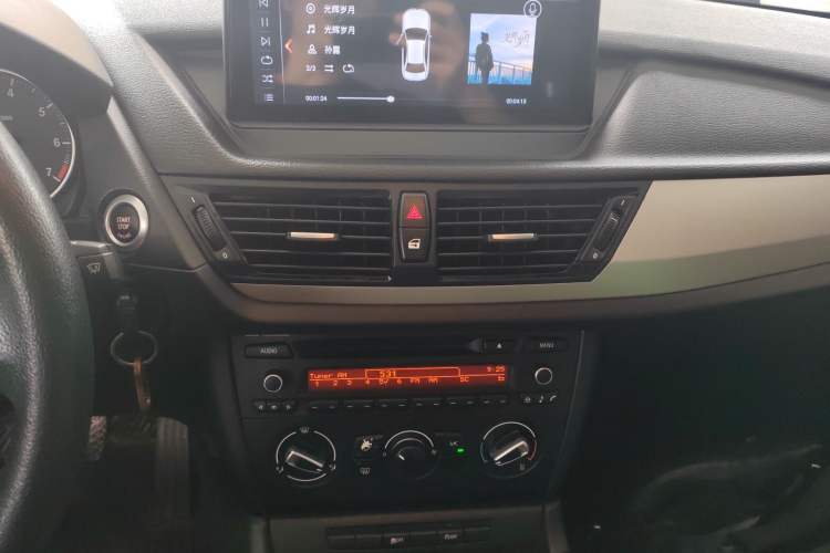 Used BMW X1 2014 sDrive18i Fashion Model
