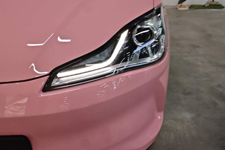 Used NETA V 2022 Chao 400 Lite Pink Custom Edition
